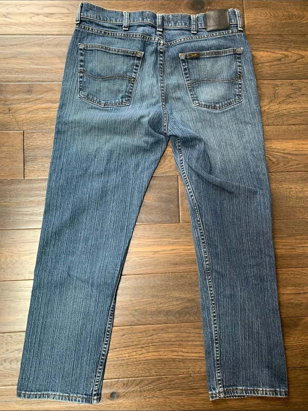 Lee Men's Classic Straight Leg Regular Fit Denim Jeans. Pre-Owned. Size:34x28.